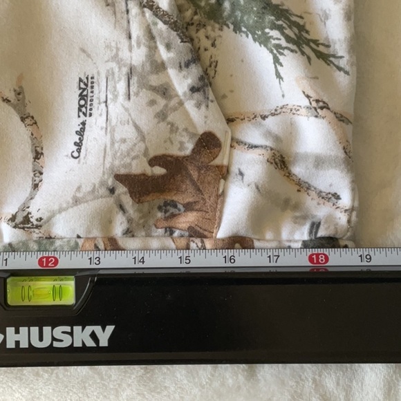 Cabela's Green and Brown Camouflage Hoodie - Picture 8 of 9